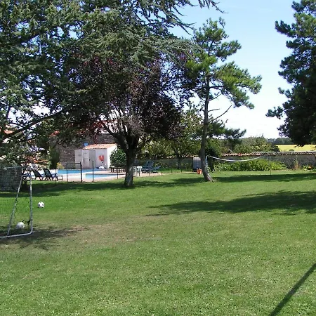 Columba - Les Constellations Hébergement de vacances Doeuil-sur-le-Mignon