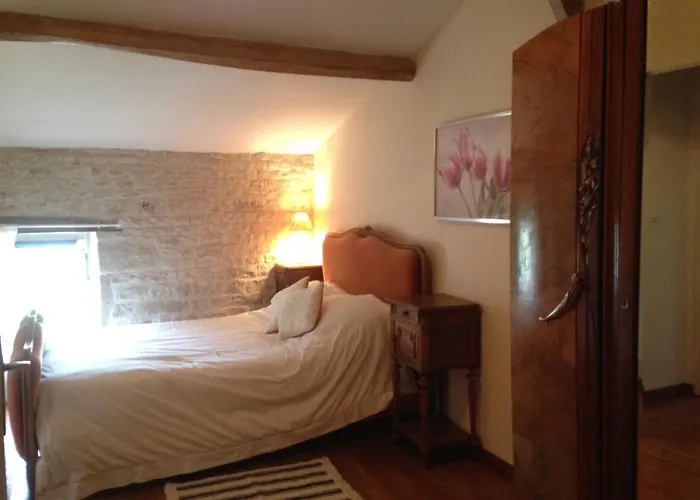 Columba - Les Constellations * Doeuil-sur-le-Mignon